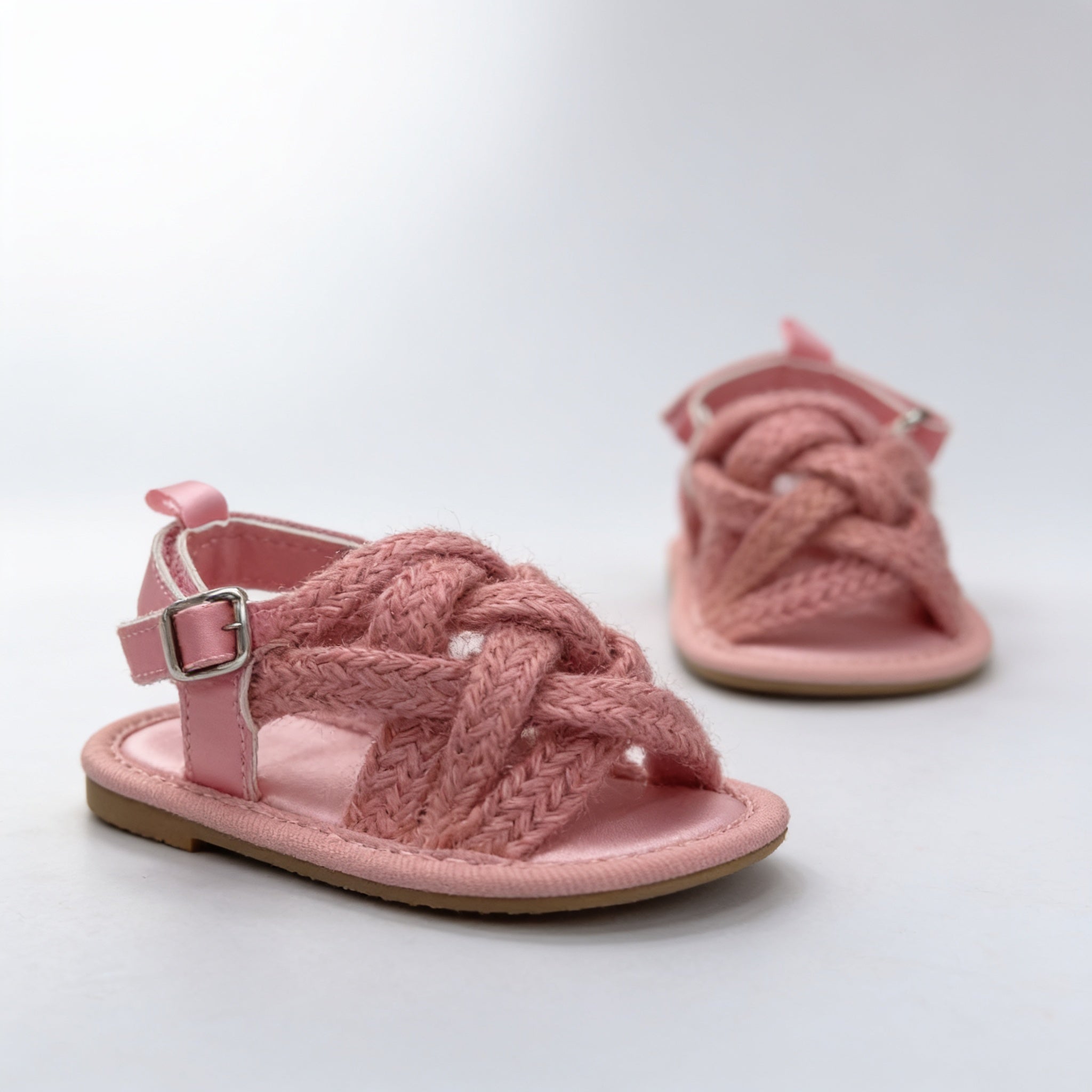 Sandales tressees bebe - rose - vue de profil - Candy Bebe