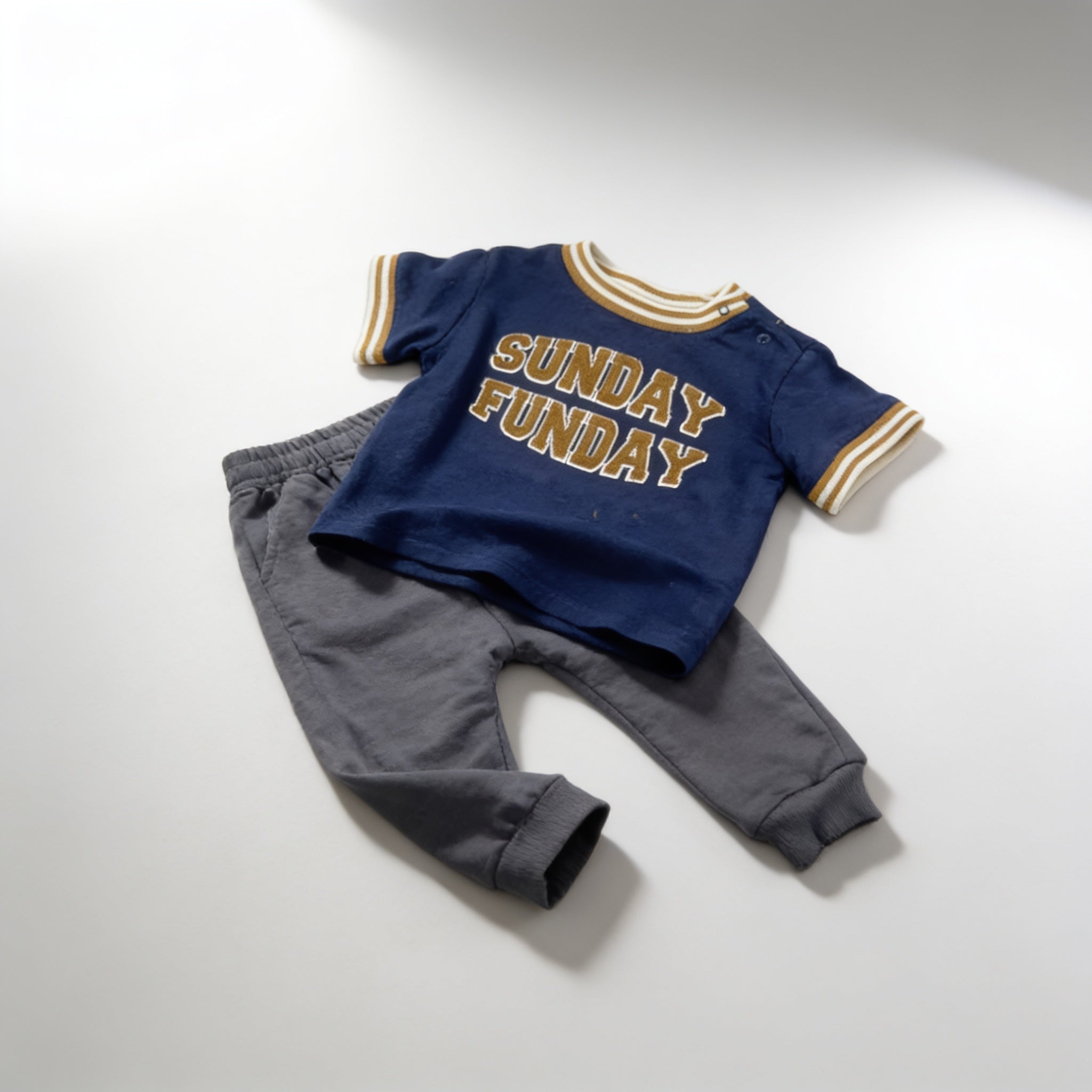 Ensemble t-shirt et jogging - vue produit - Candy Bebe